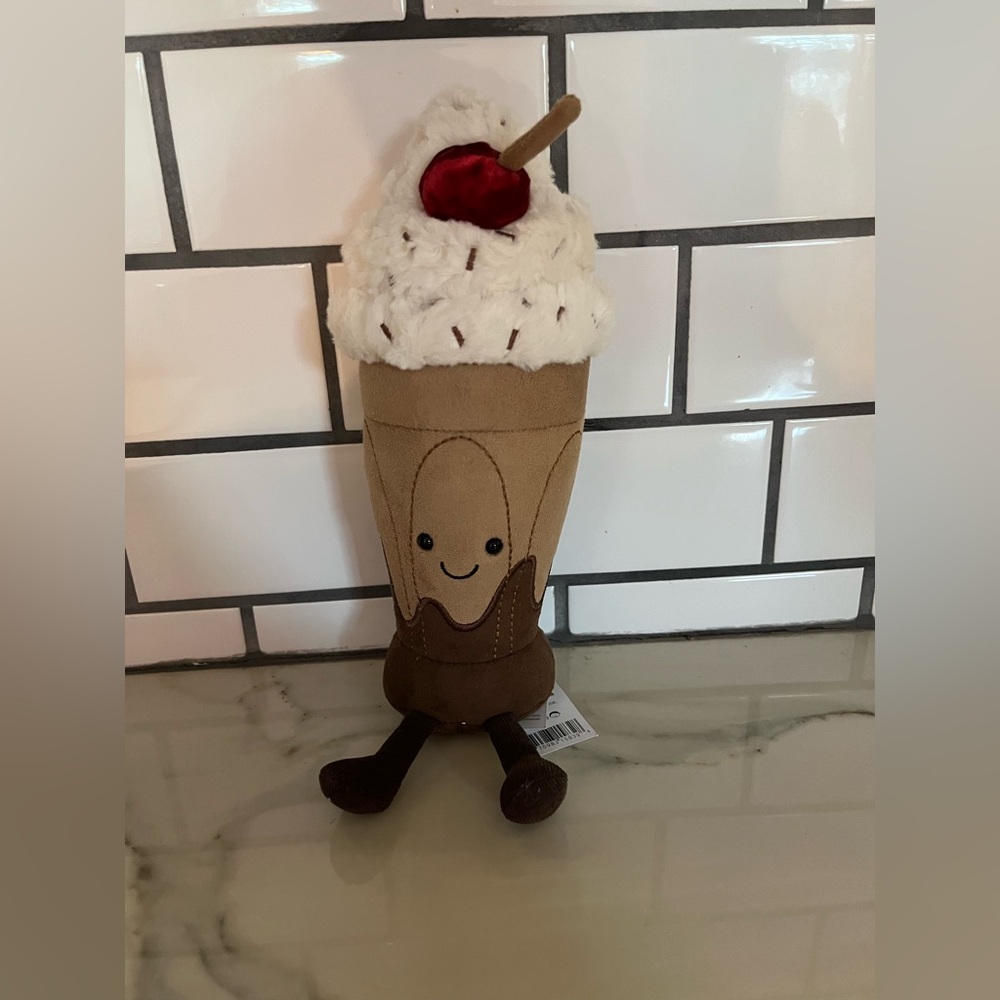 BNWT Amuseables Marin Chocolate Milkshake
